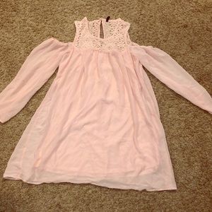 Open Shoulder Long-Sleeve Shirt